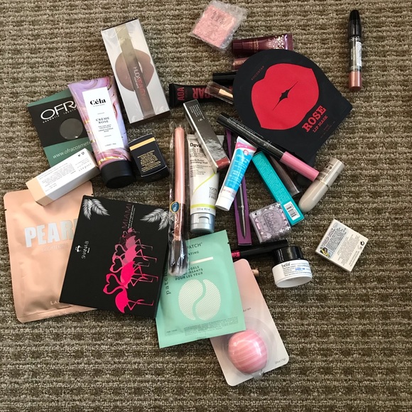 Beauty Mystery Grab Bag💋FINAL PRICE DROP💋 - Picture 7 of 12